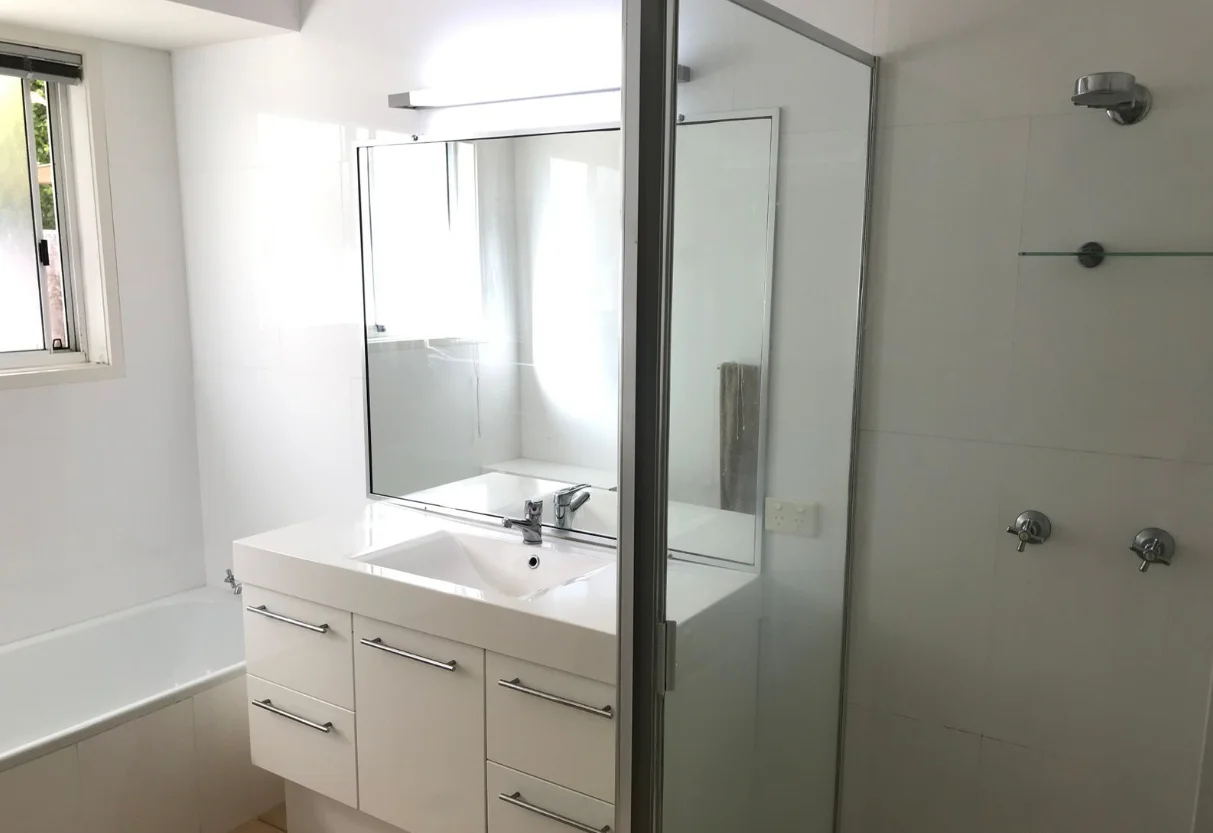 Additional image 7 of 2/12 Scoter Avenue, Paradise Point QLD 4216