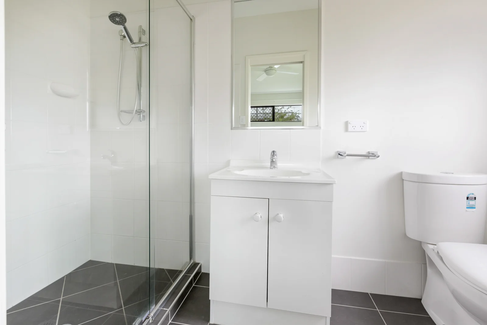 Additional image 9 of 1/287 Kitchener Road, Stafford Heights QLD 4053