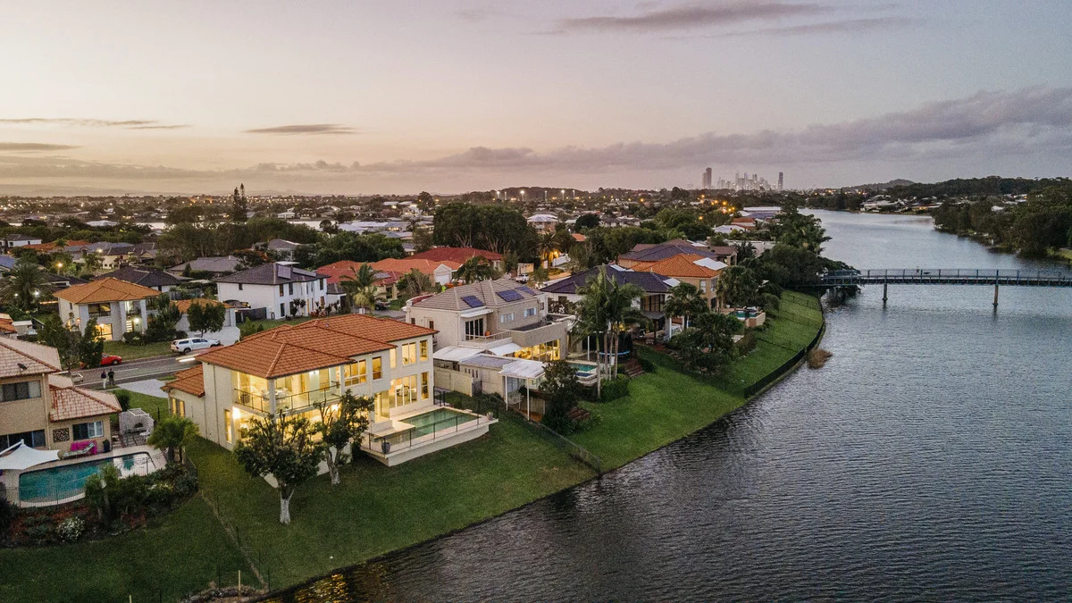 Additional image 27 of 126 Dunlin Drive, Burleigh Waters QLD 4220