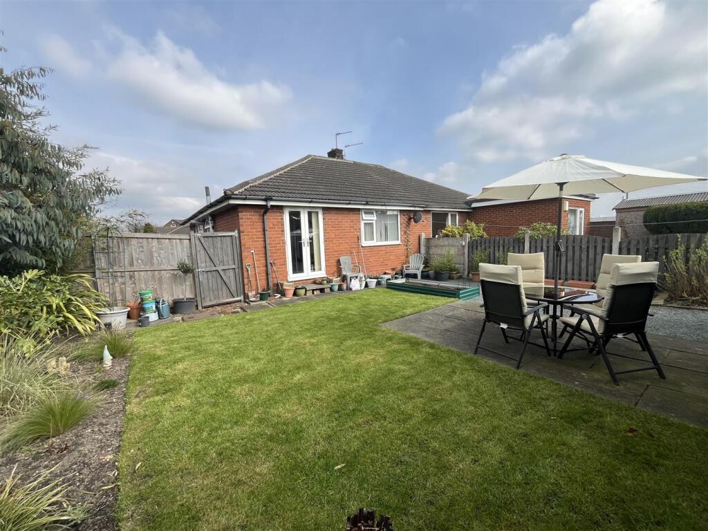 Additional image 16 of Lowfield Close, Low Moor, Bradford