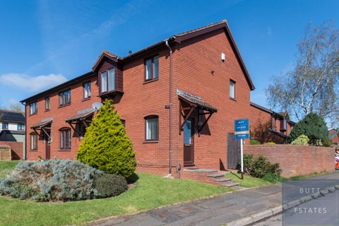 Pinwood Meadow Drive, Exeter EX4