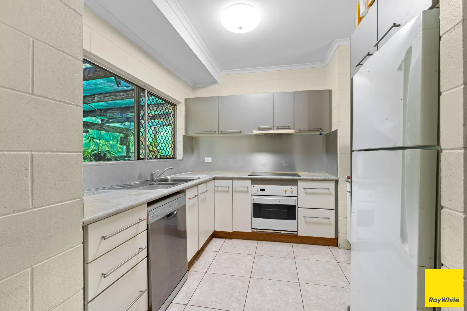 Additional image 2 of 3 Fitzallan Close, Kanimbla QLD 4870