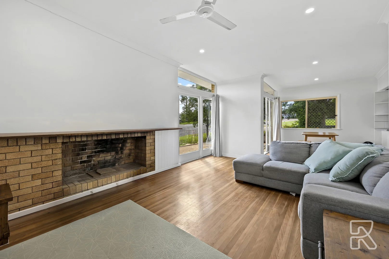 1 Baree Street, Kenmore QLD 4069
