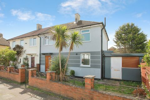 Caledine Road, New Parks, Leicester, Leicestershire LE3