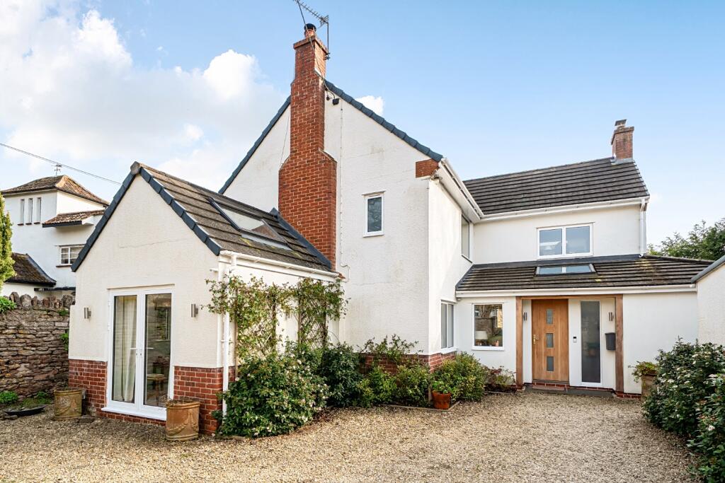 Immaculate home - Central Wells