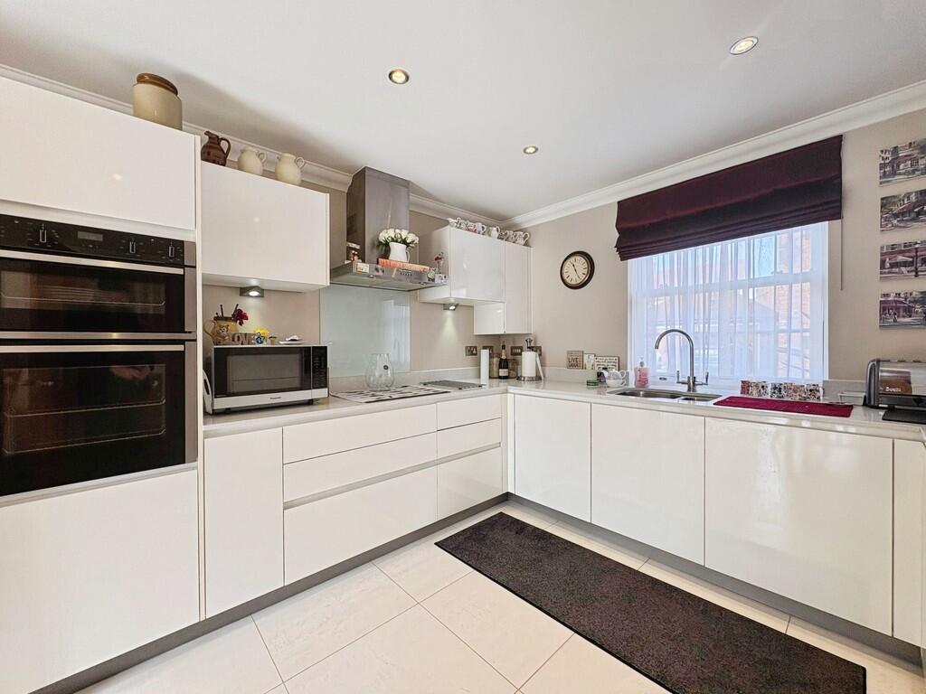 Hillrick Crescent, Yeovil photo 2