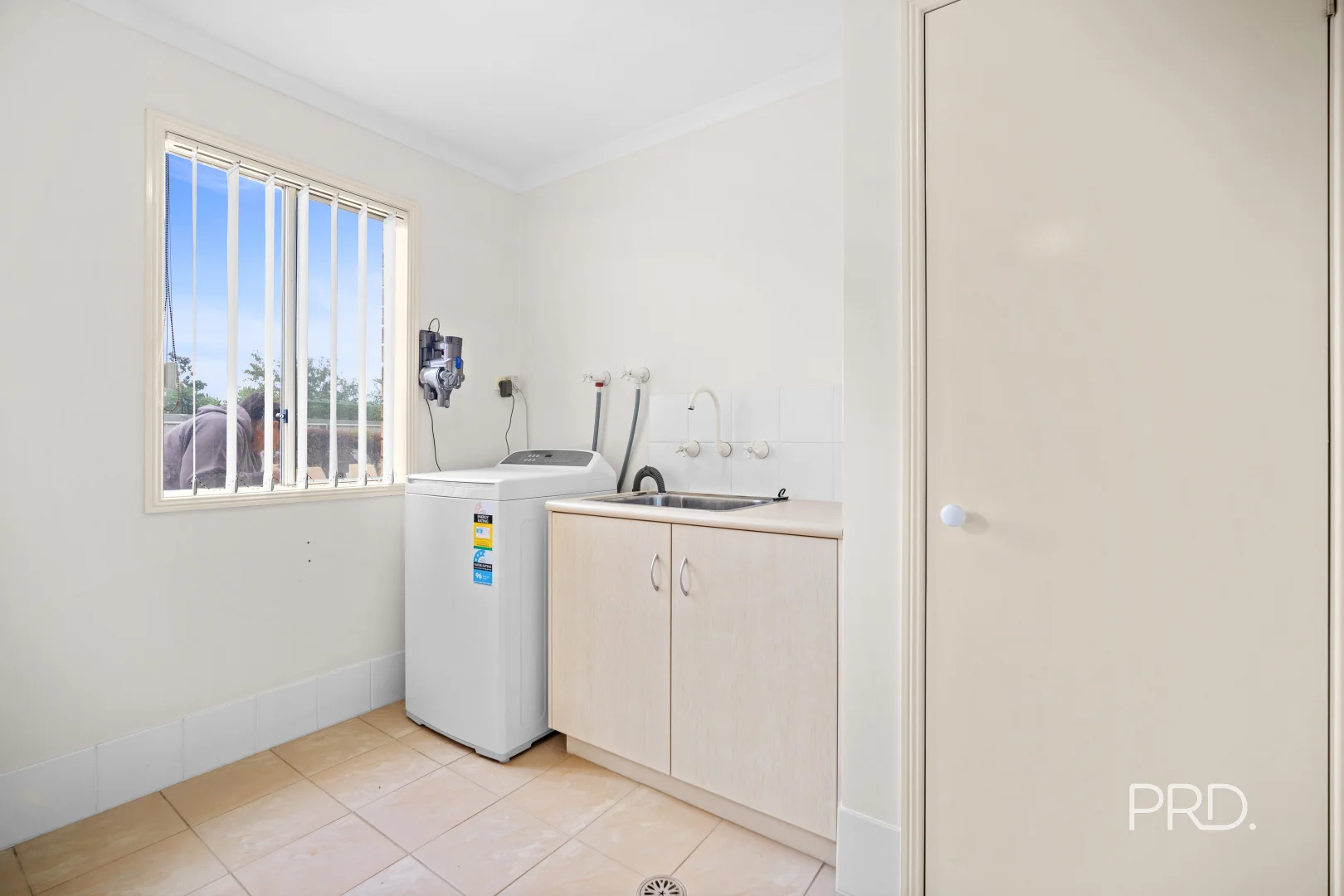 Additional image 20 of 14 Yeomans Place, Kooringal NSW 2650