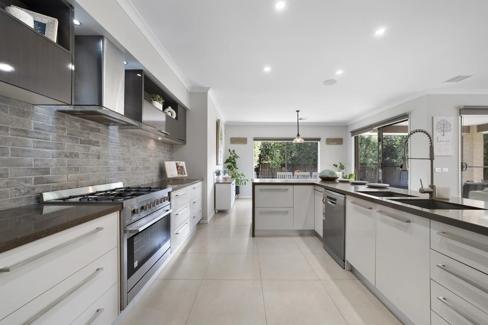 Additional image 7 of 2-4 Oysterbay Chase, Sanctuary Lakes VIC 3030
