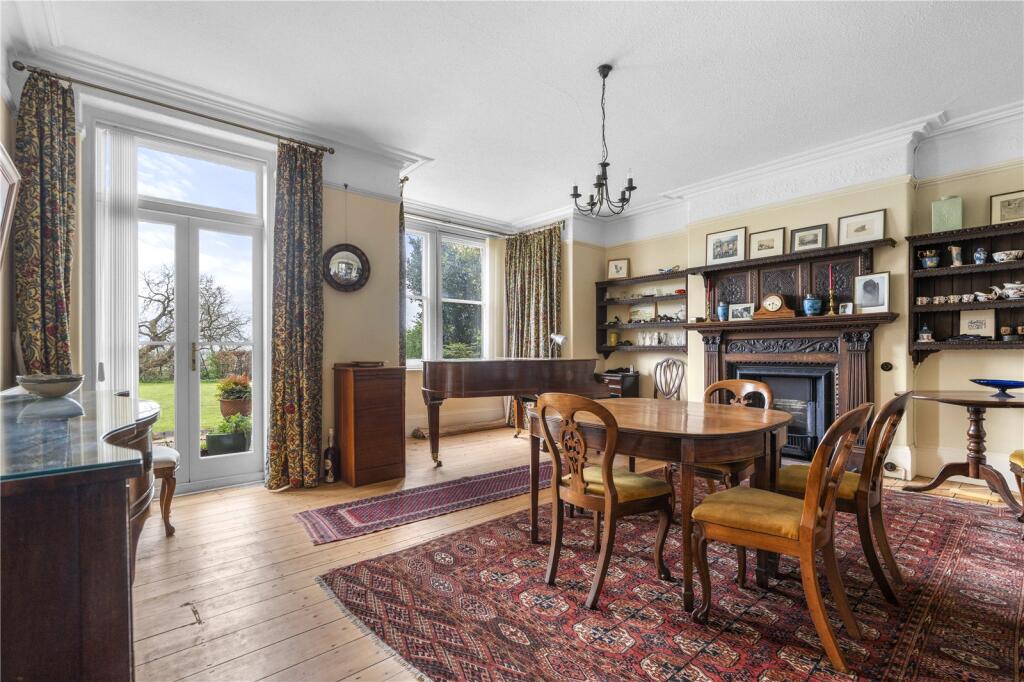 Five Bedroom Detached Victorian House in Wells photo 5