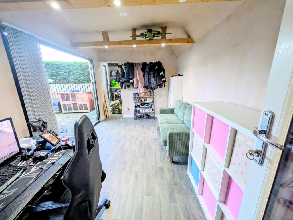 Additional image 12 of Wyke Crescent, Bradford, BD12
