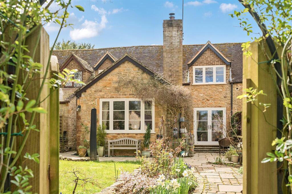 Additional image 18 of Mews Cottage, East Coker, Yeovil