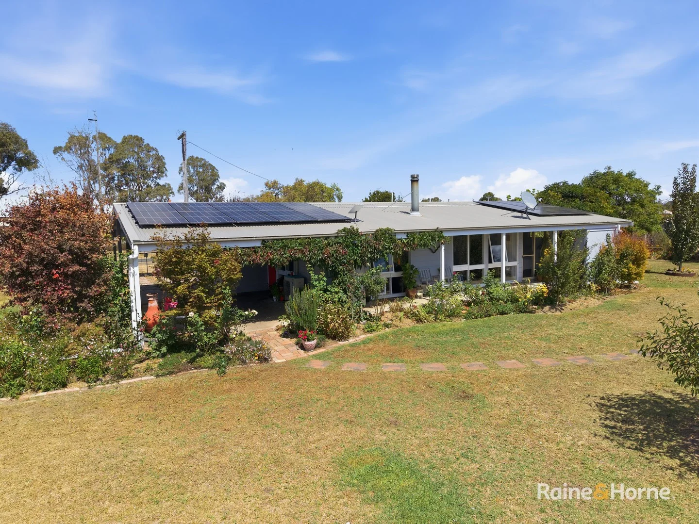 8 Simpson Street, Deepwater NSW 2371