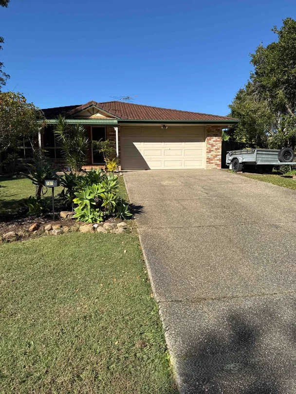 107 Oakley Street, Carindale QLD 4152