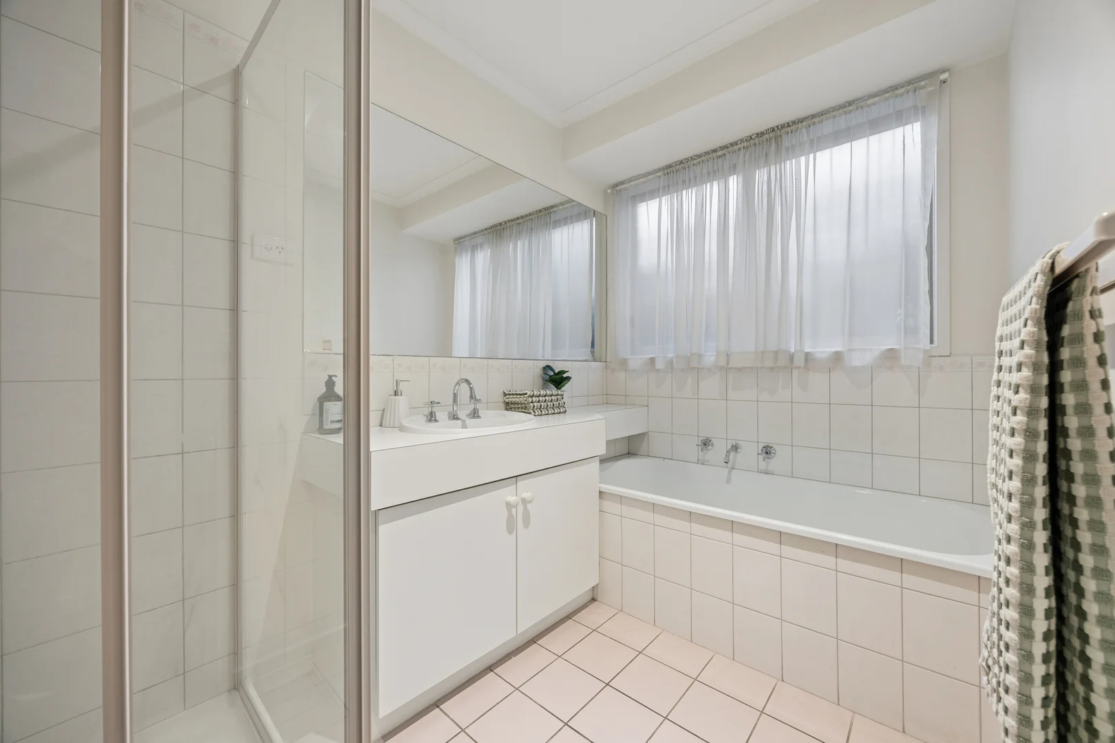 Additional image 10 of 174 Wells Road, Aspendale Gardens VIC 3195