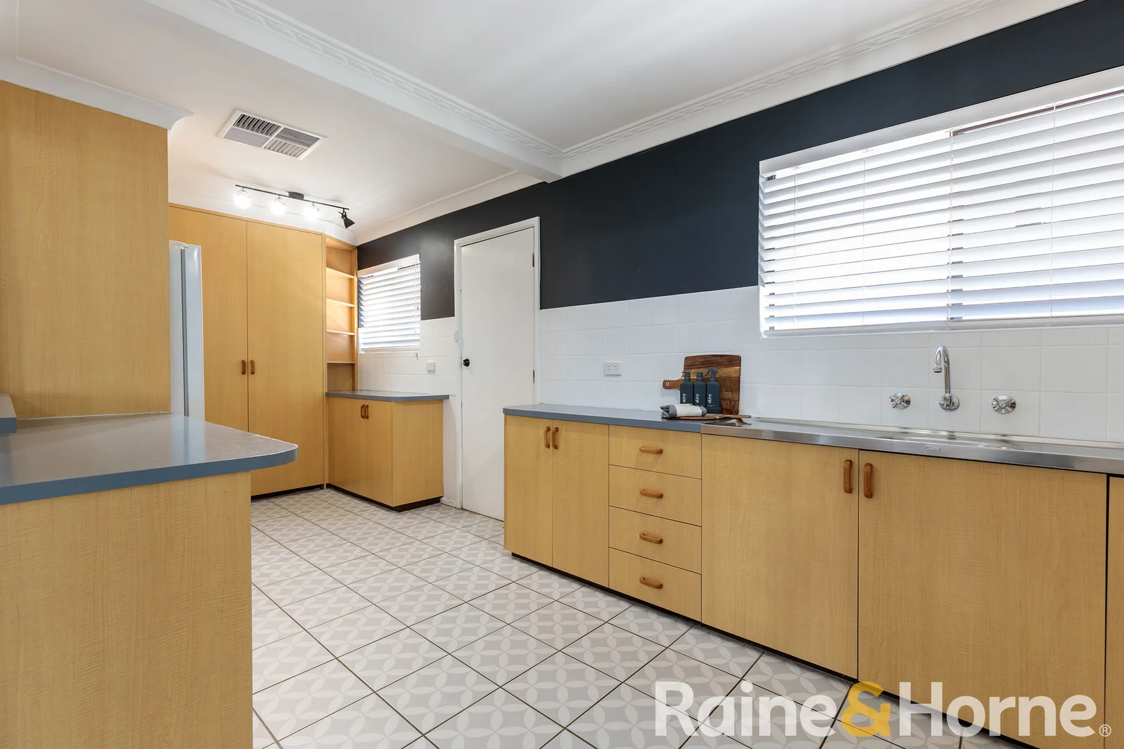 Additional image 4 of 297 Macquarie Street, Dubbo NSW 2830