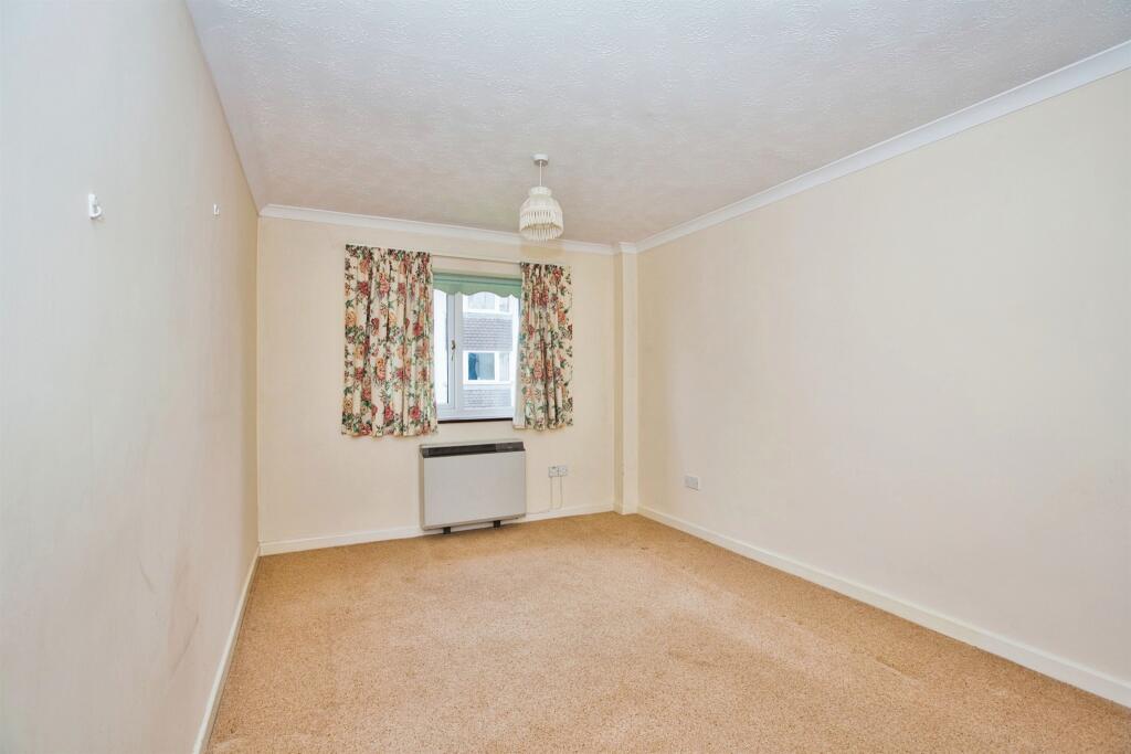 Additional image 3 of The Avenue, Yeovil