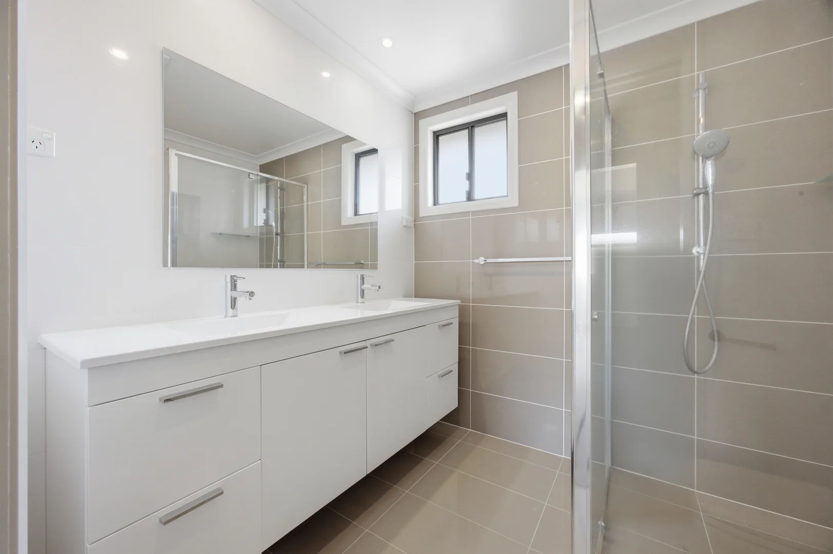 Additional image 16 of Unit 4/9 Bungendore Road, Queanbeyan East NSW 2620