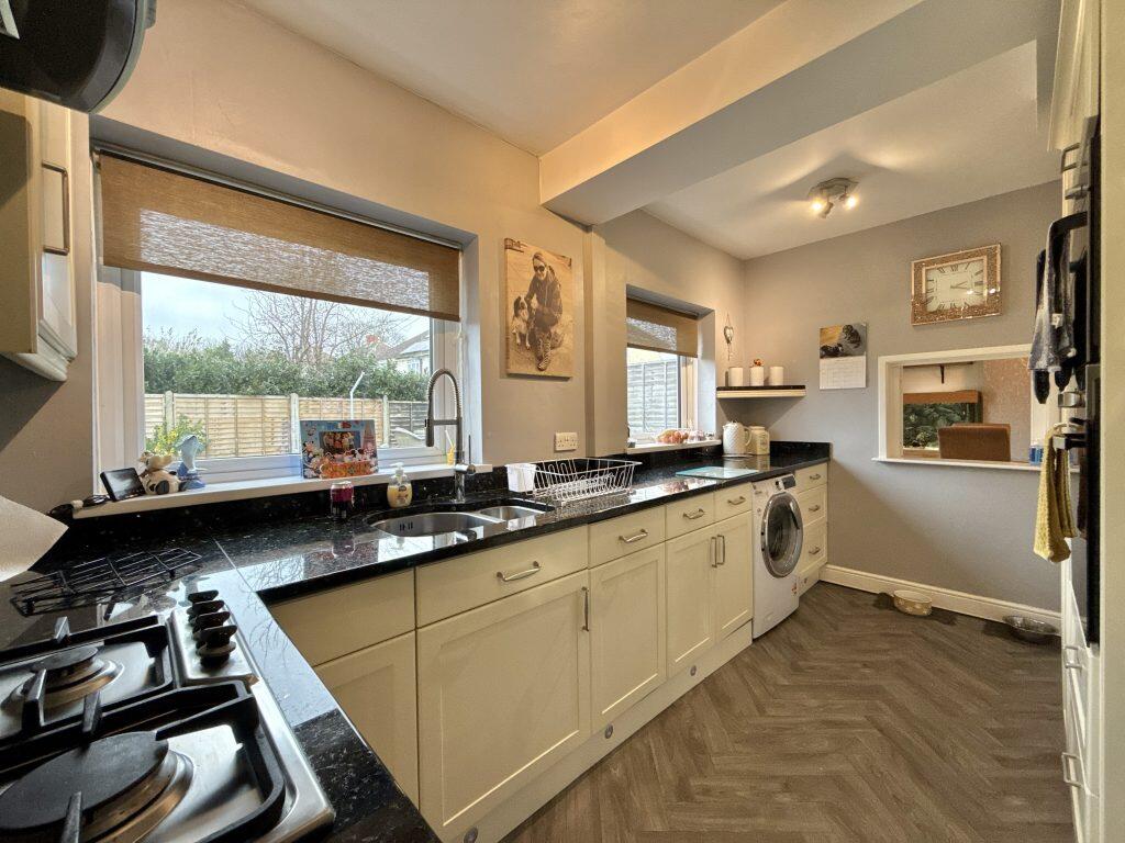 Additional image 3 of Elliots Drive, Yeovil, Somerset, BA21