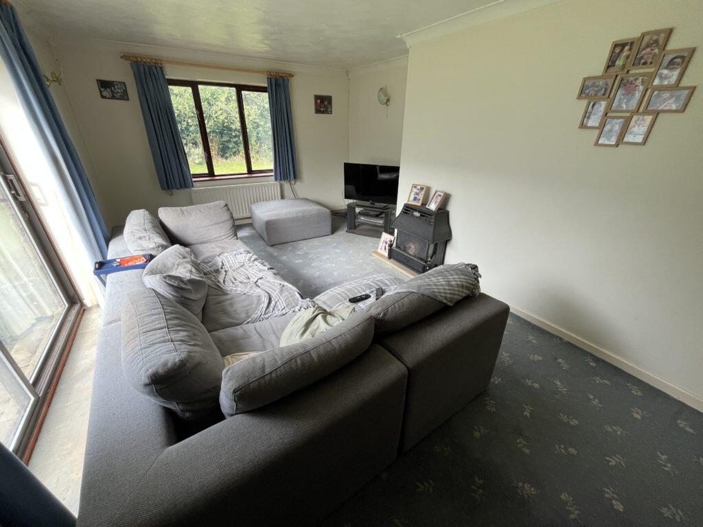 Additional image 2 of 3 Bedroom Bungalow For Sale – Hannah Croft Cottage, Royds Hall Lane, Bradford, BD12 0EJ