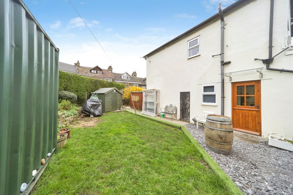 Additional image 17 of Fourlands Road, Bradford