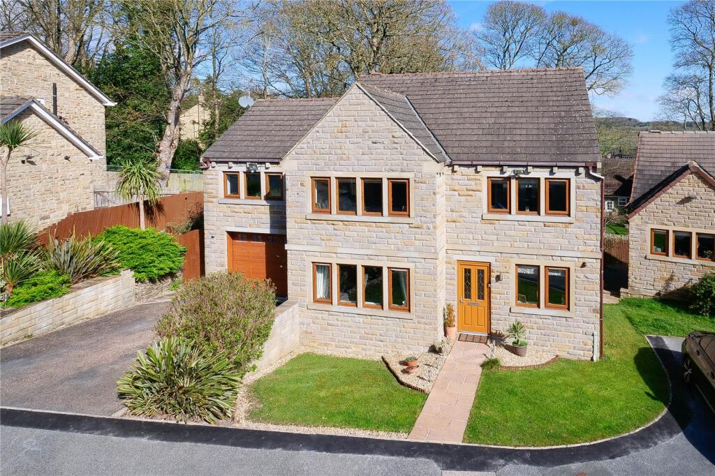 St. Helier Grove, Baildon, Shipley, West Yorkshire, BD17