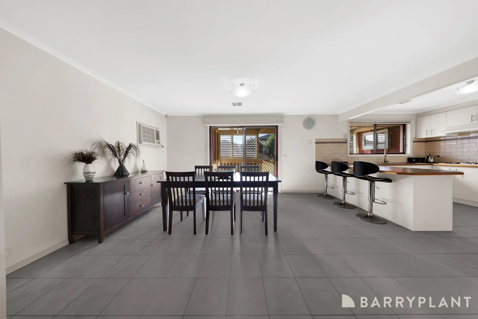Additional image 3 of 2/5 Hillas Court, Mill Park VIC 3082