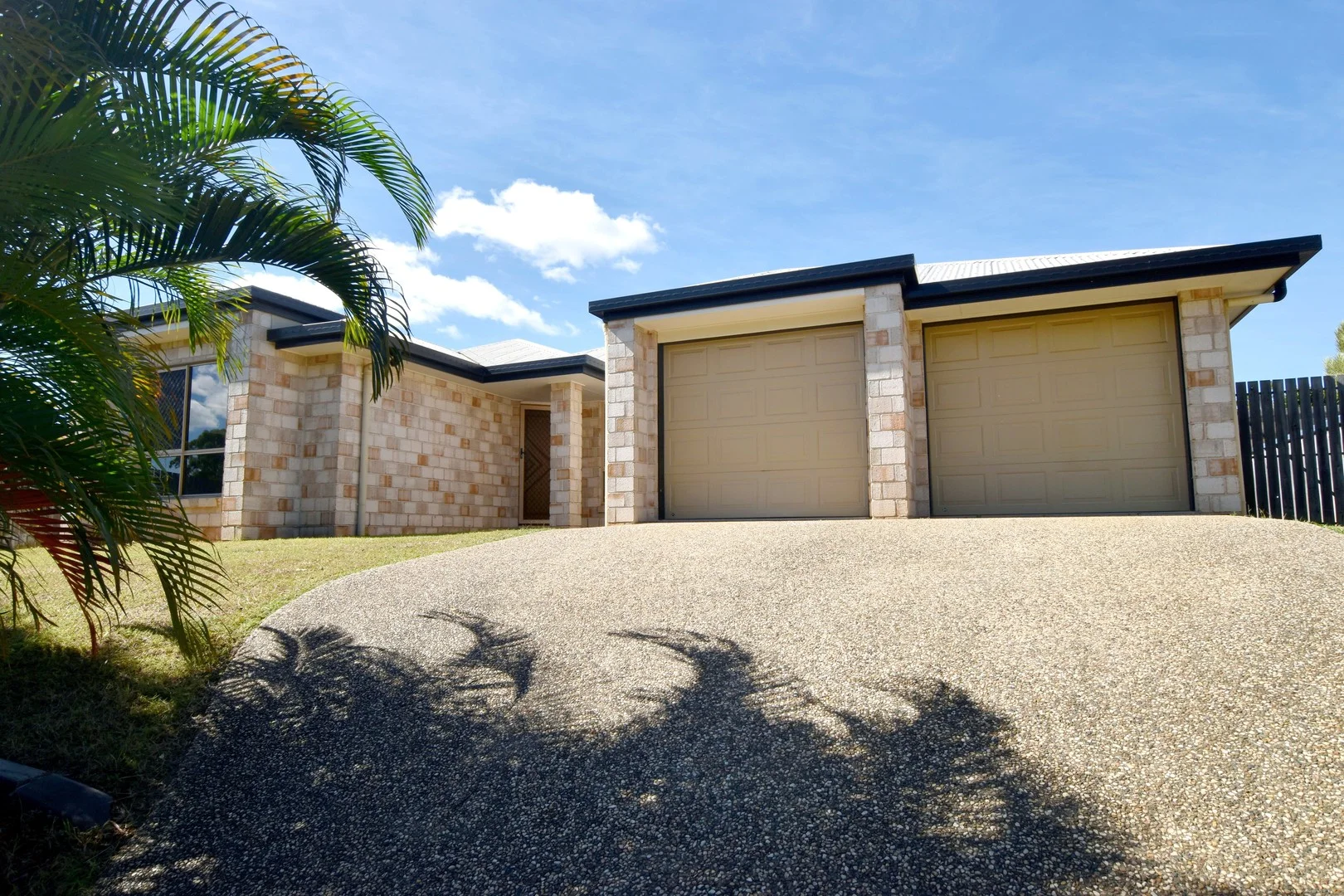 61 Col Brown Avenue, Clinton QLD 4680