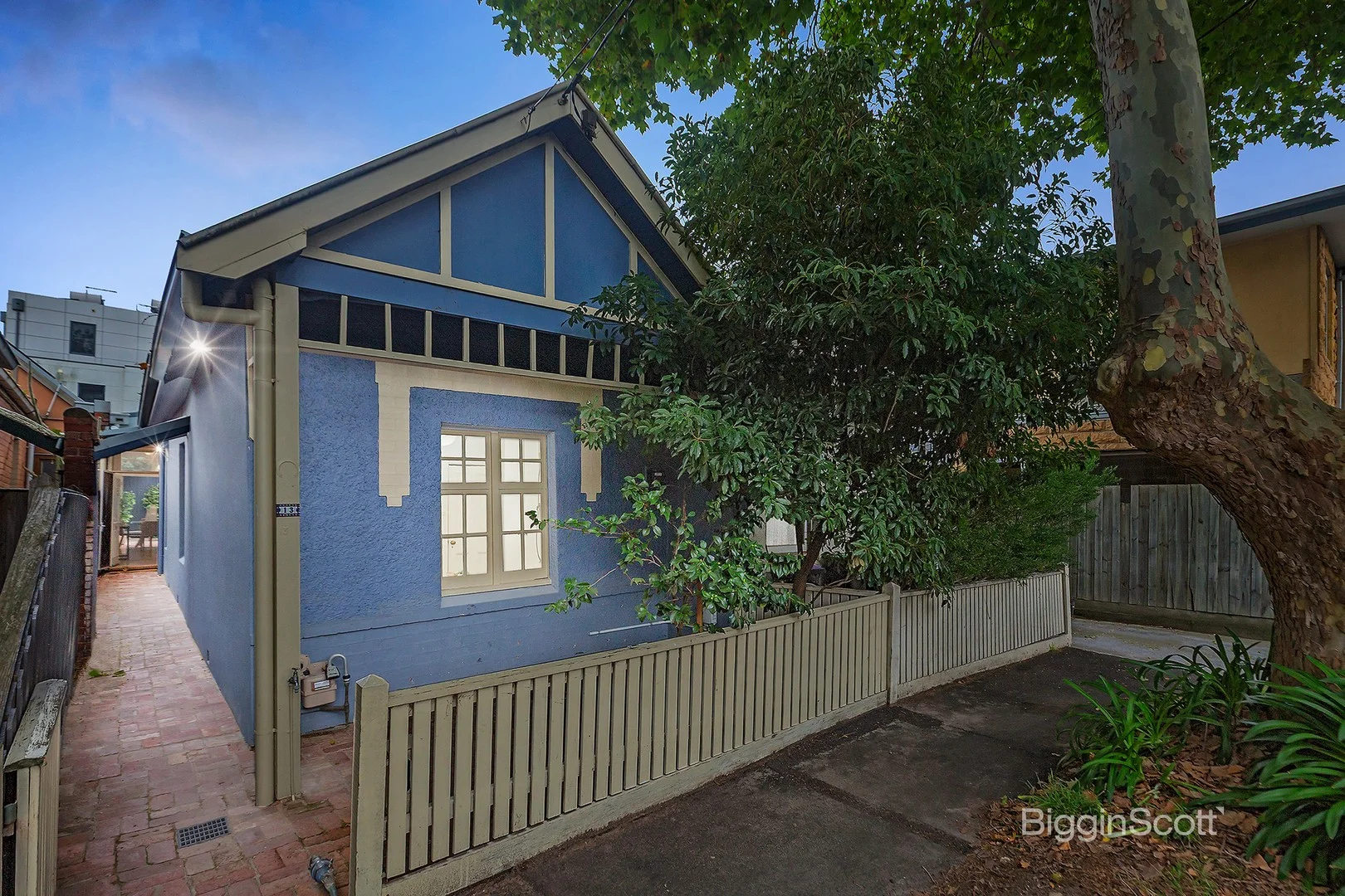 13 Moore Street, Richmond VIC 3121