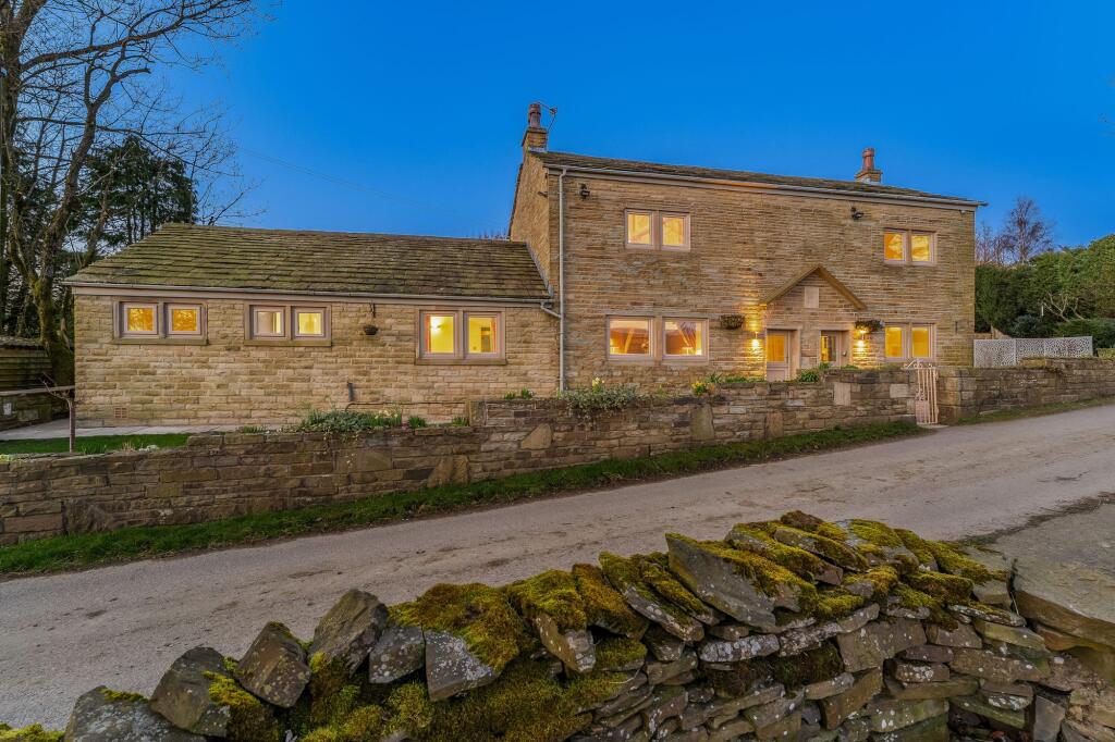 Additional image 56 of Hurst Lane, Rossendale, BB4 | 4/5 Bedroom Period Home With Stunning Views, Close to Rawtenstall
