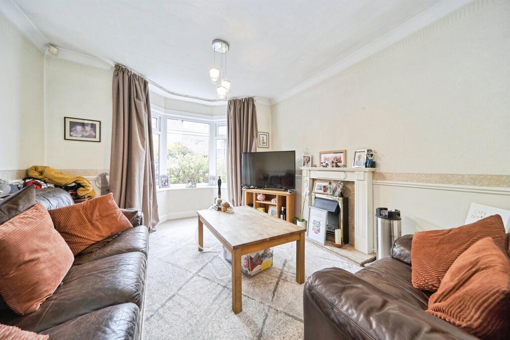 Additional image 3 of Fourlands Road, Bradford