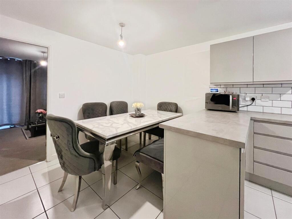 Additional image 6 of Blackthorne Close, Bradford, BD2 3DZ