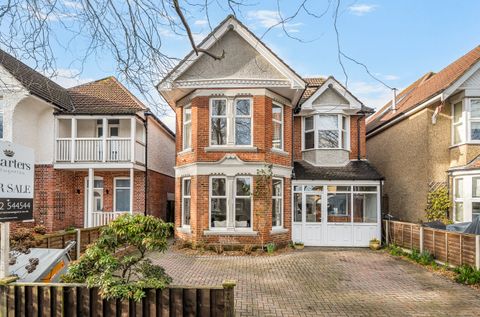 Shirley Avenue, Upper Shirley, Southampton, Hampshire SO15