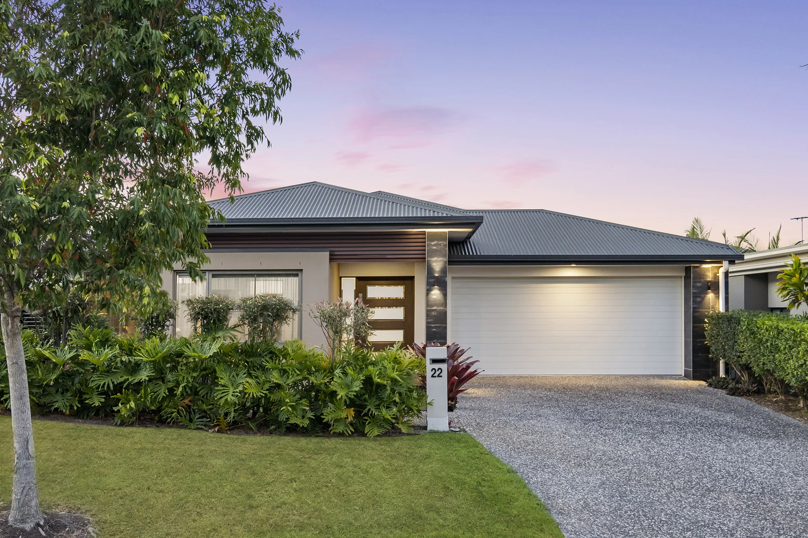 22 Honeyeater Place, Rochedale QLD 4123