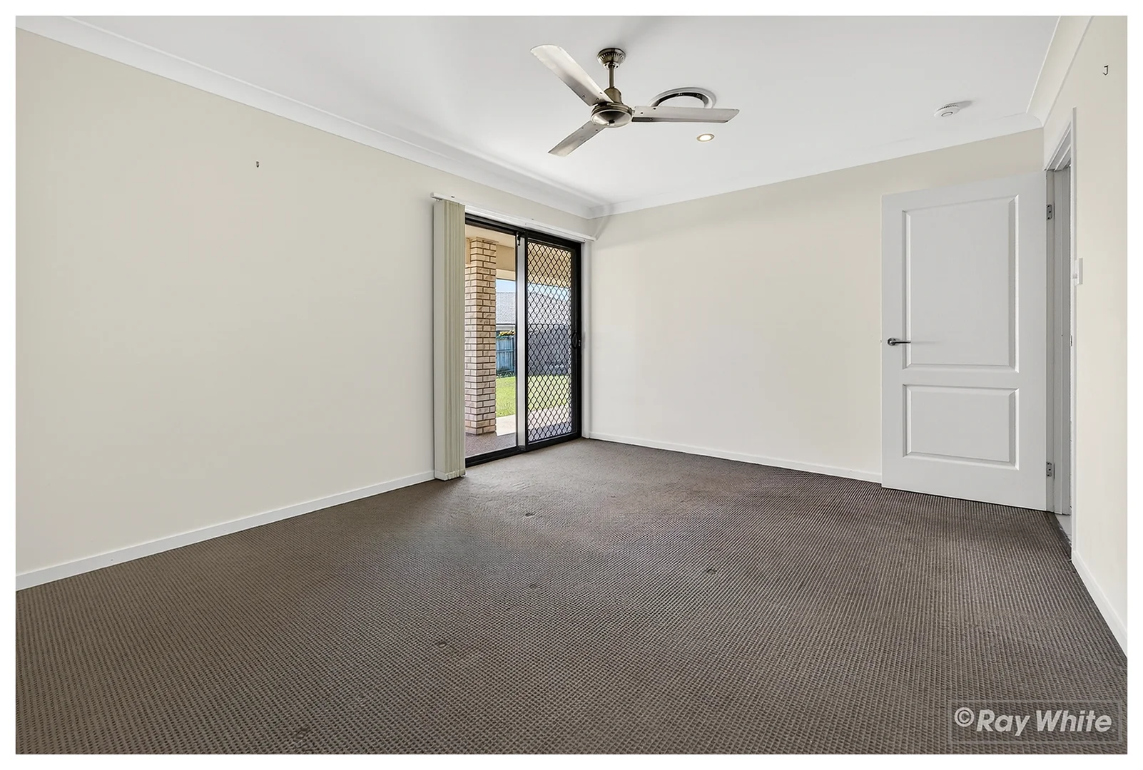 Additional image 42 of 16 Kildare Crescent, Parkhurst QLD 4702