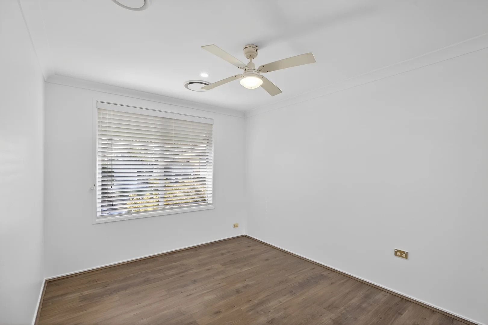 Additional image 11 of 35 Hopping Road, Ingleburn NSW 2565