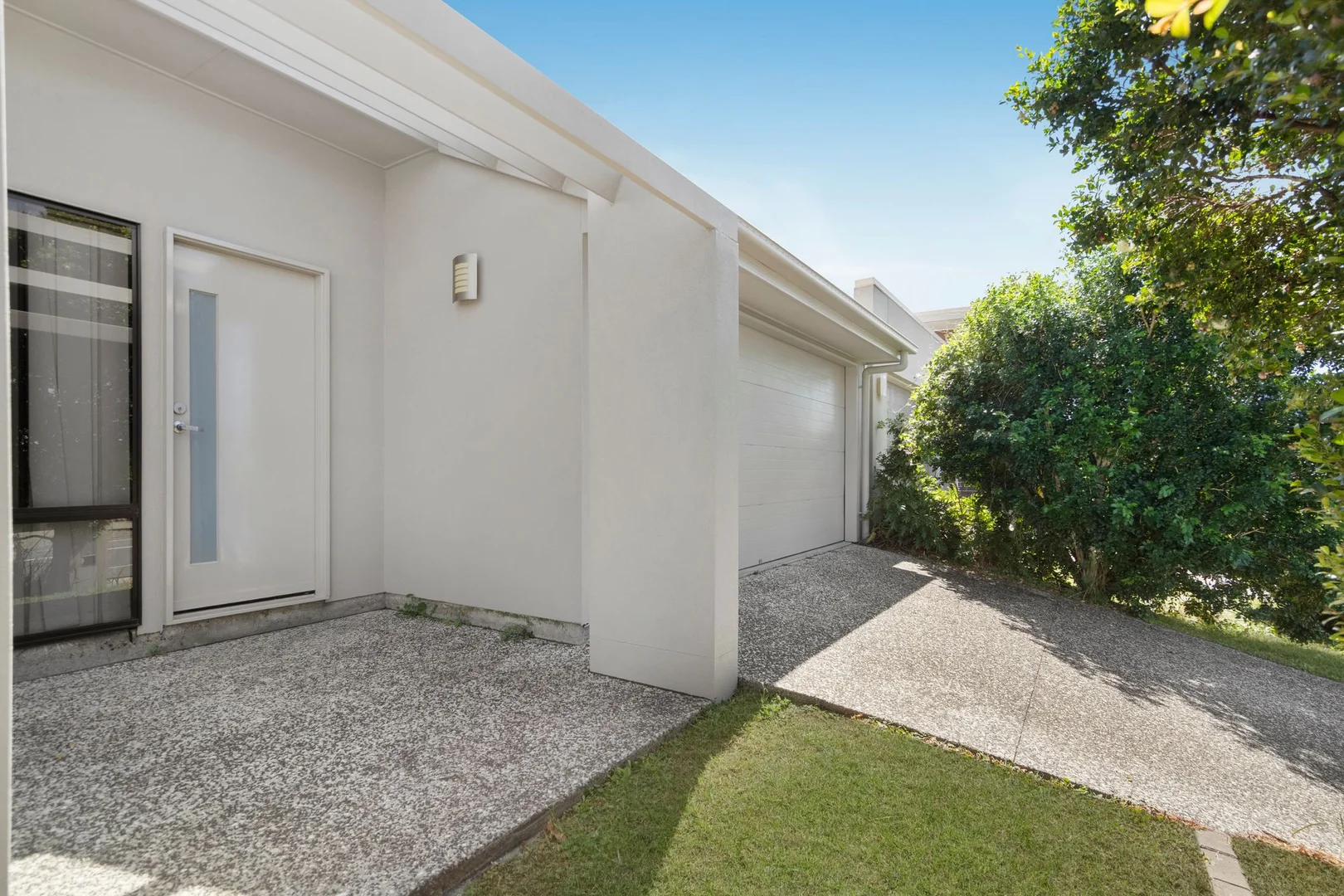 72 Dixon Drive, Pimpama QLD 4209 photo 3