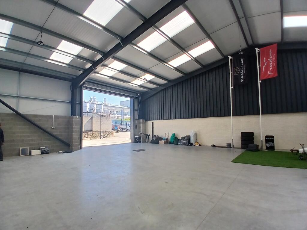 Additional image 2 of New Works Road, Low Moor, Bradford, West Yorkshire, BD12 0QP