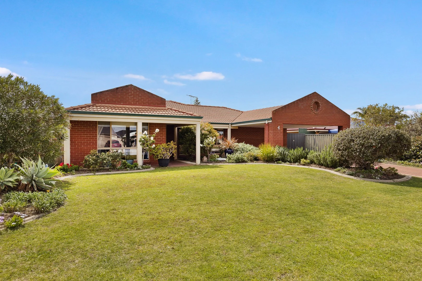 14 Cypress Mews, Warnbro WA 6169