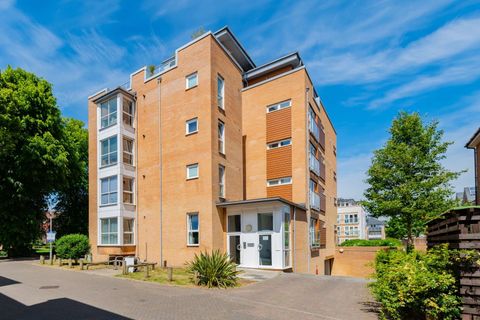 Alexander Place, Southampton SO17