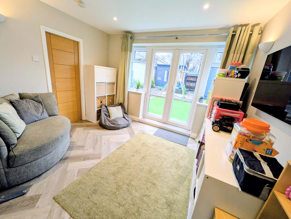 Additional image 4 of Hodgson Lane, Bradford, BD11