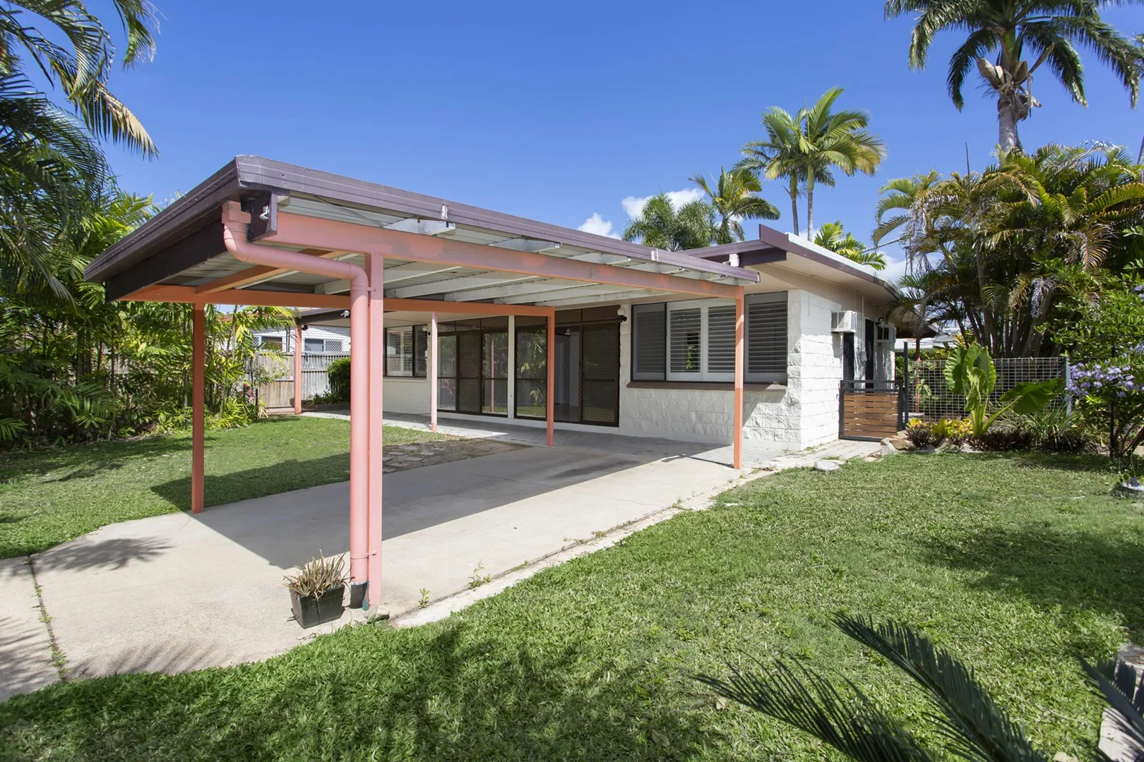 454 Dalrymple Road, Kirwan QLD 4817