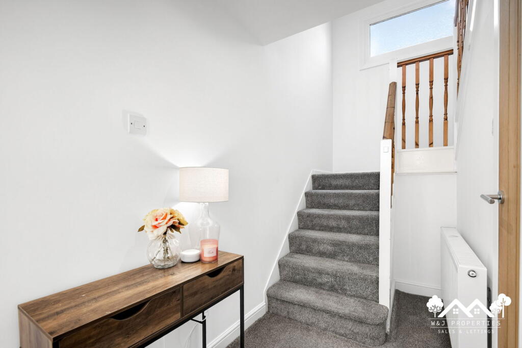 Additional image 18 of Earls Drive, Hoddlesden, Darwen, BB3