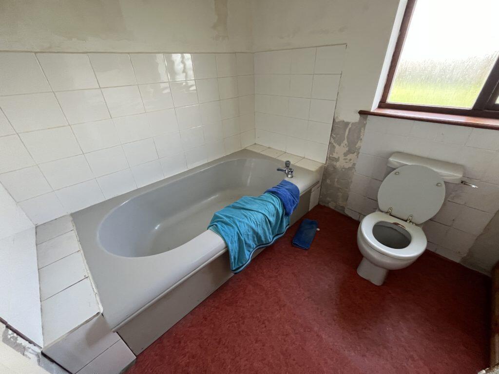 Additional image 7 of 3 Bedroom Bungalow For Sale – Hannah Croft Cottage, Royds Hall Lane, Bradford, BD12 0EJ