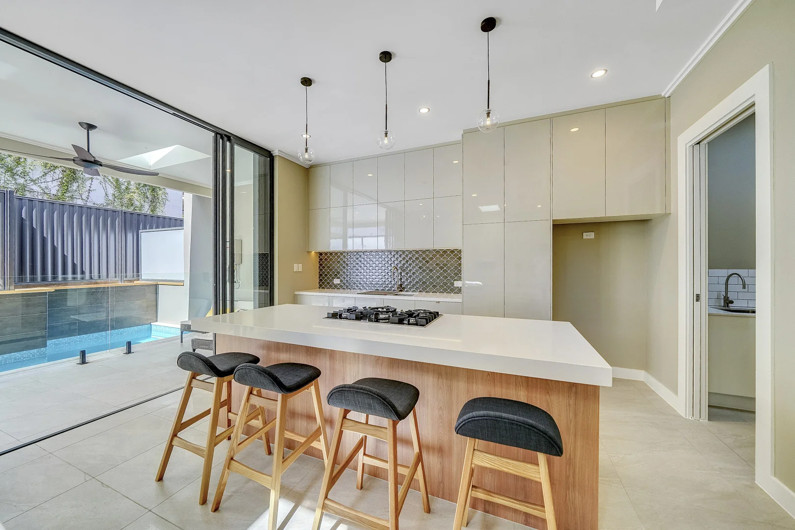 Additional image 6 of 1/34 Salstone Street, Kangaroo Point QLD 4169