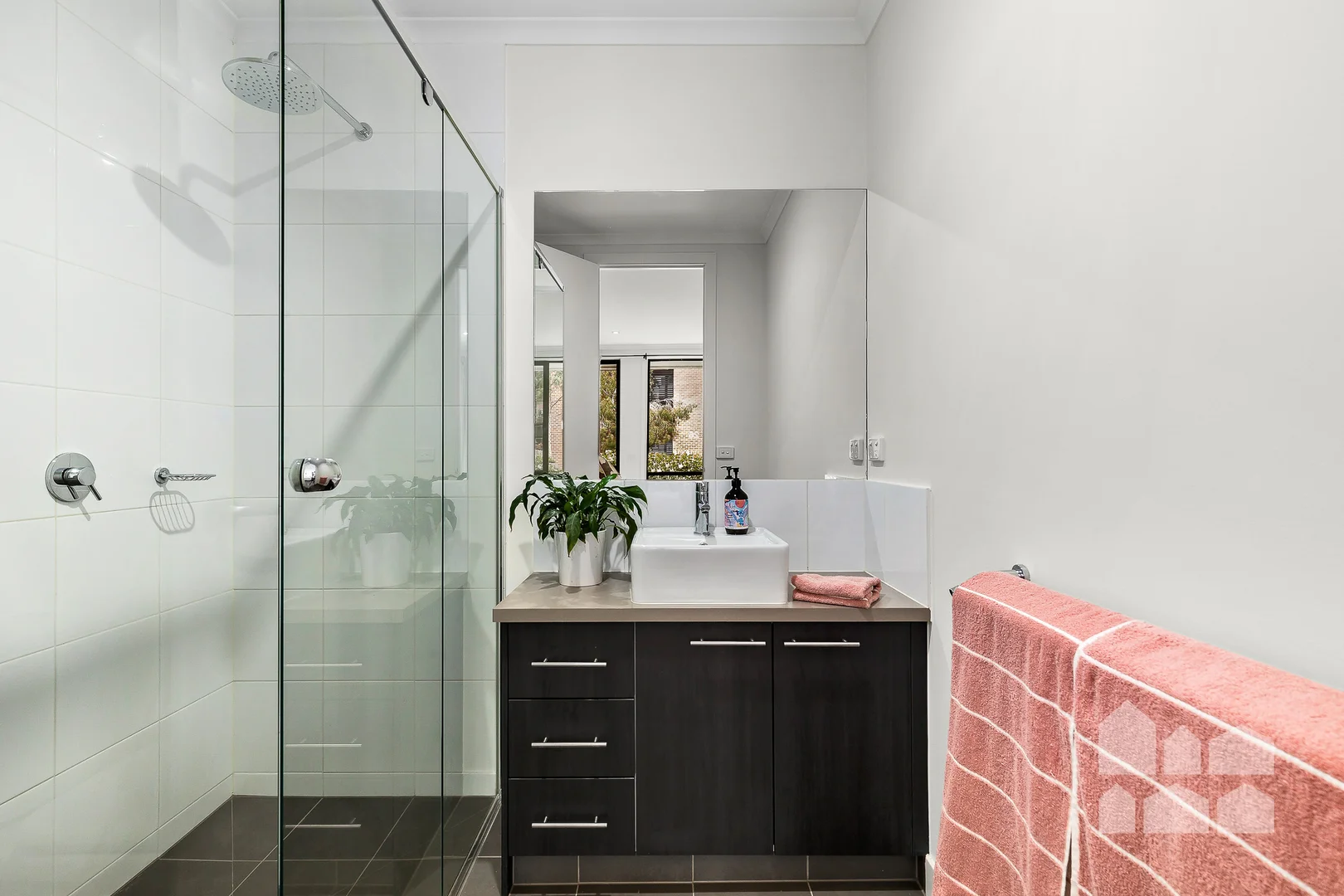 Additional image 19 of 39 Beaurepaire Parade, Footscray VIC 3011