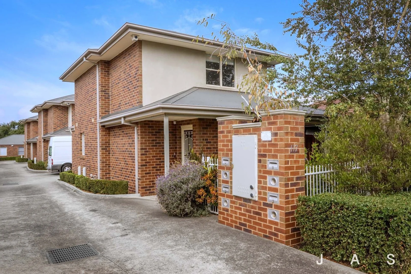1/117 Essex Street, West Footscray VIC 3012