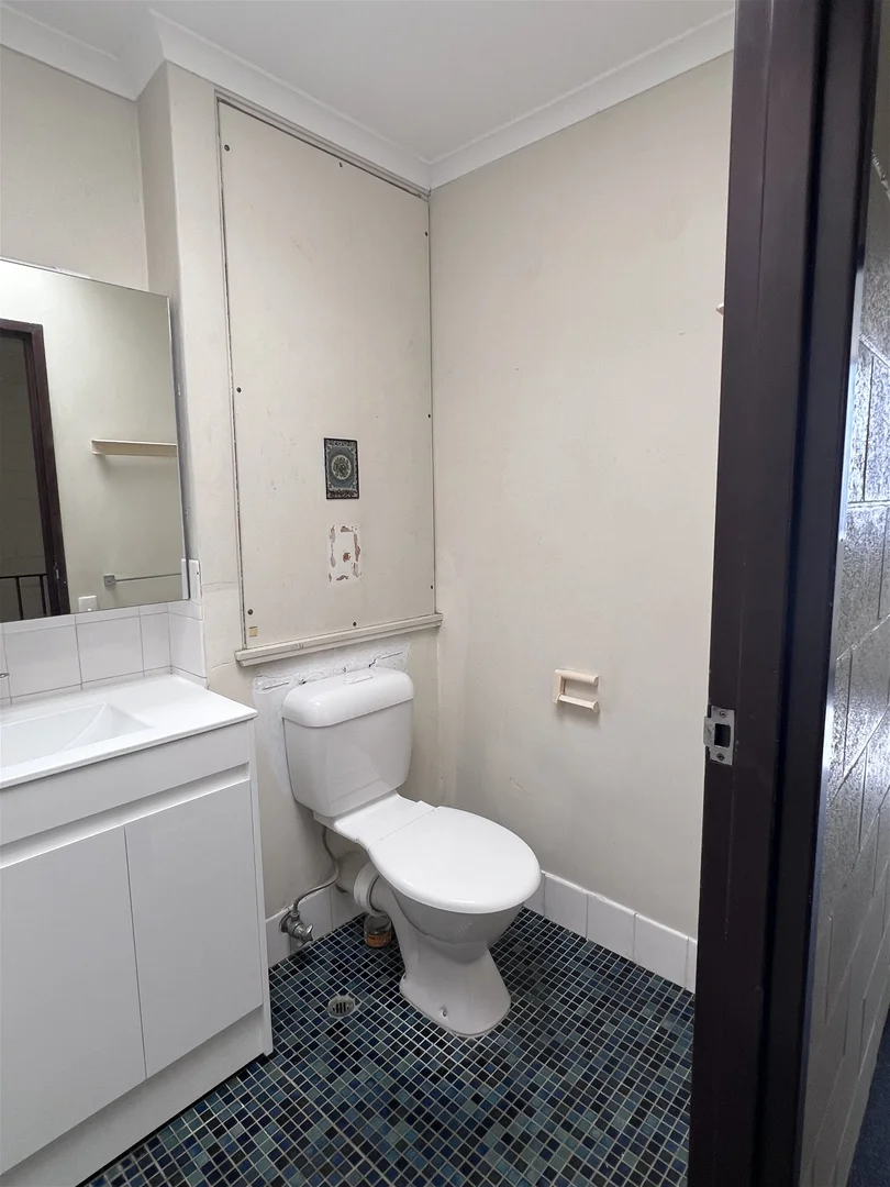 Additional image 3 of 53 Munro St, St Lucia QLD 4067