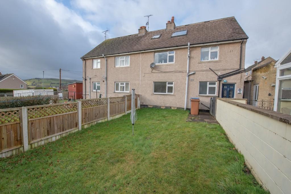 14 Heath Crescent, Bradley BD20 9EH