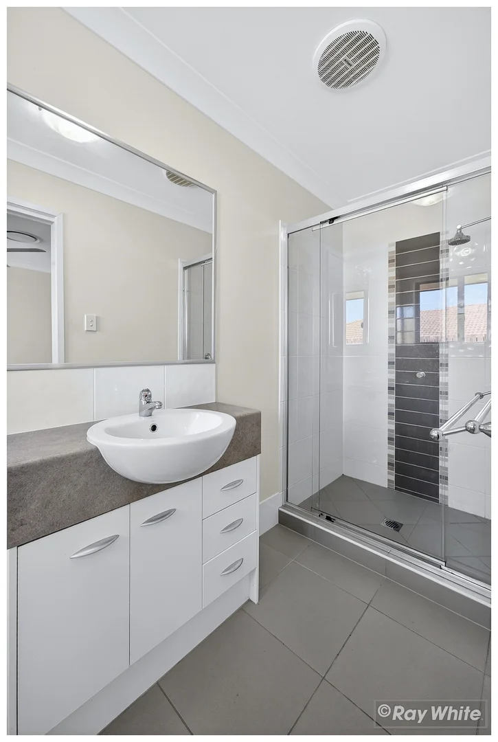 Additional image 46 of 16 Kildare Crescent, Parkhurst QLD 4702