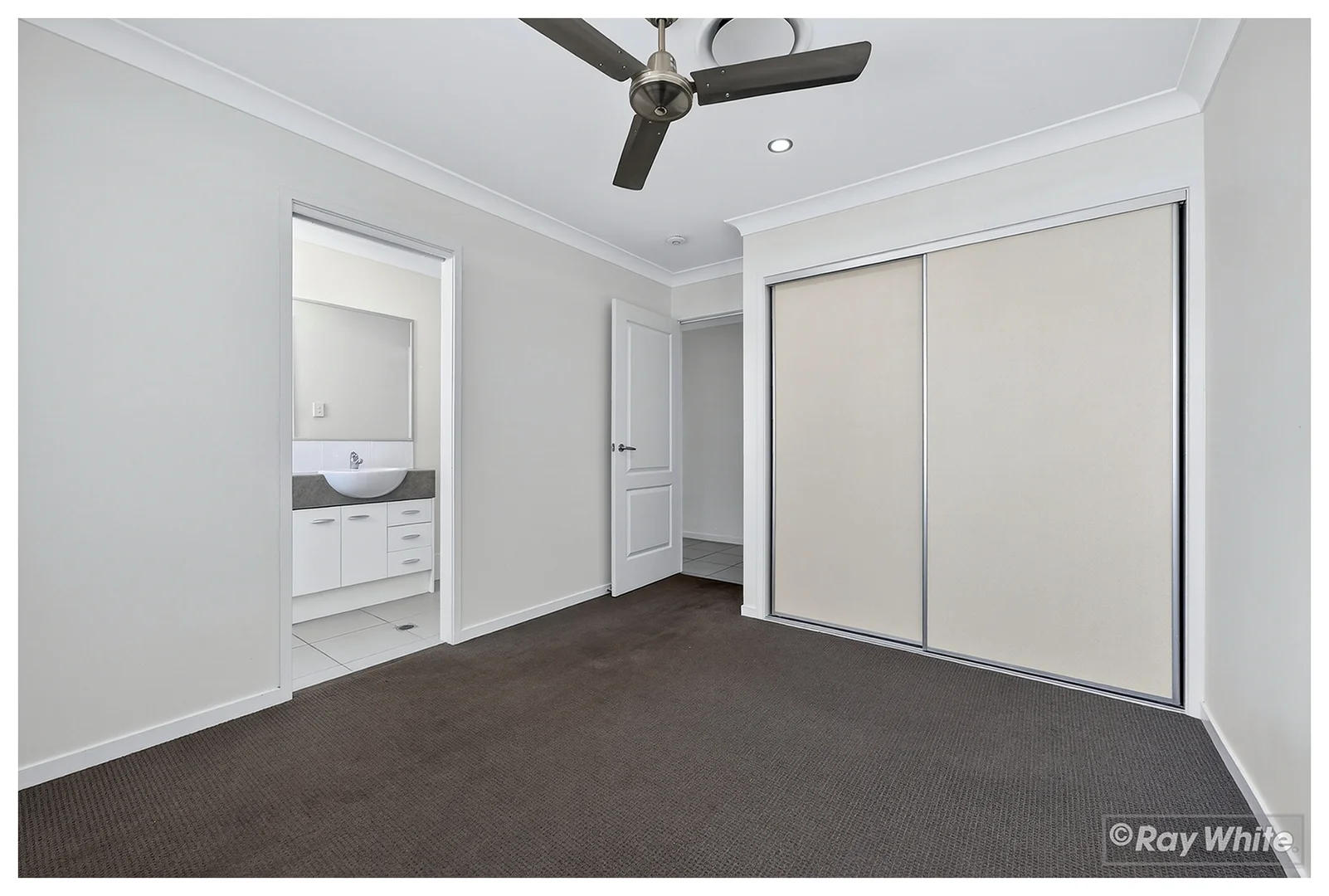Additional image 11 of 16 Kildare Crescent, Parkhurst QLD 4702